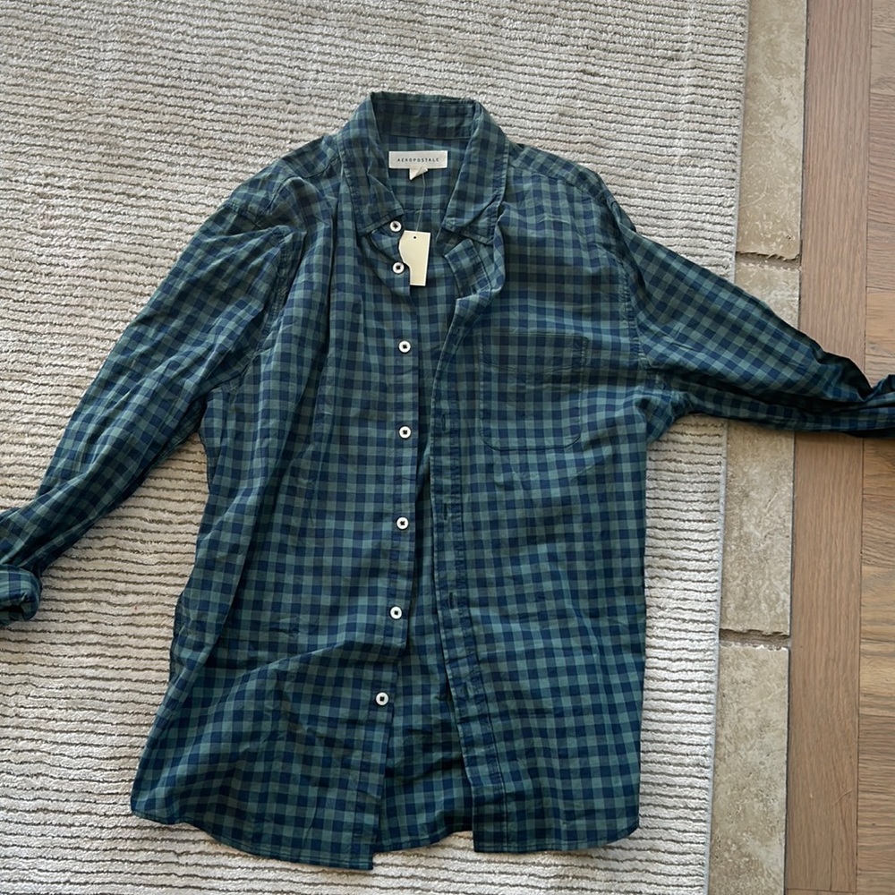 Size medium brand new tags attached